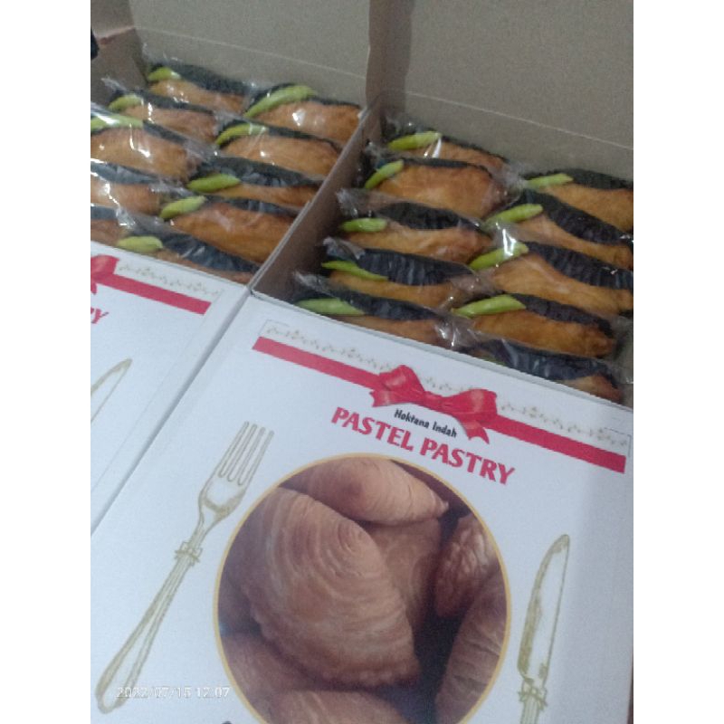 

Pastel Pastry "Hoktana Indah" Frozen 1pack/mika isi 5pcs