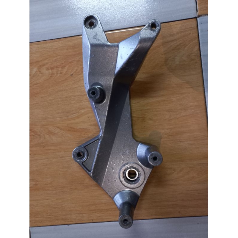 Swing Arm Knalpot Suzuki Skywave