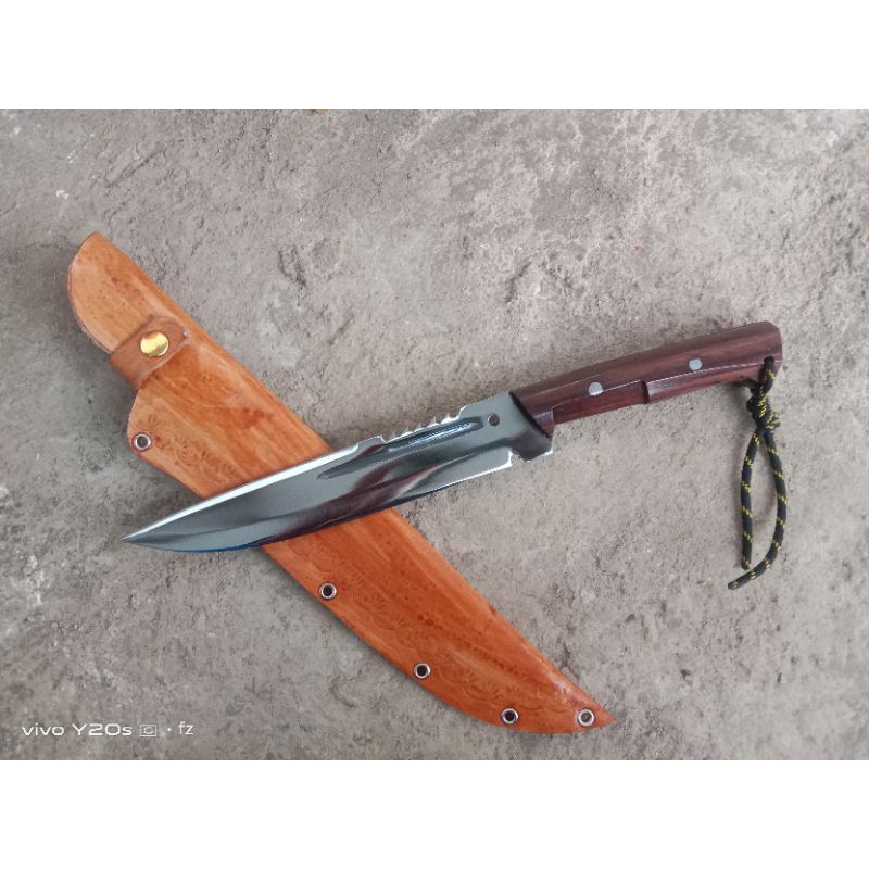 pisau bowie model rambo minimalis. survival