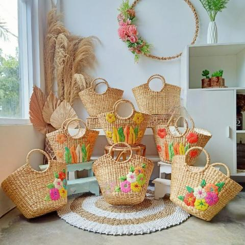 Tas CACA anyaman enceng gondok Polos Sulam Jogja handbag kerajinan eceng