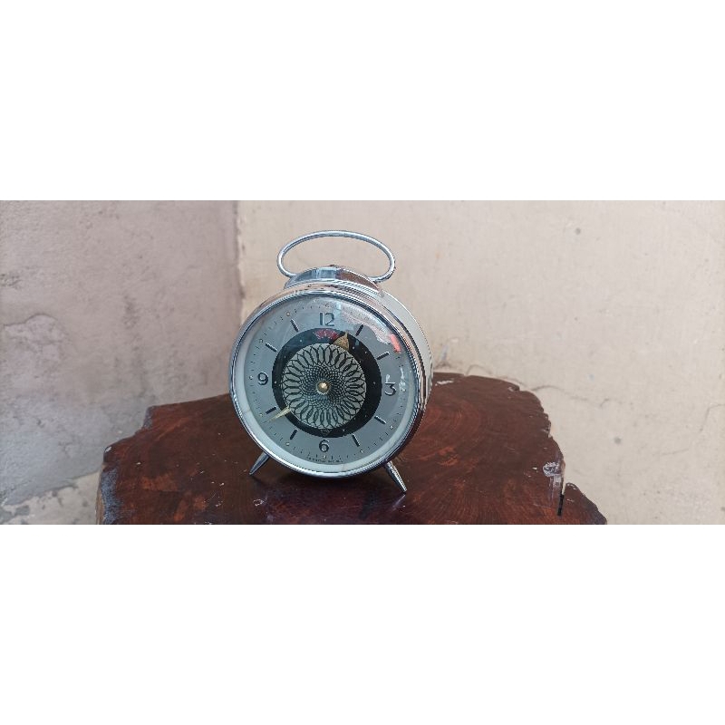 jam antik waker jadul