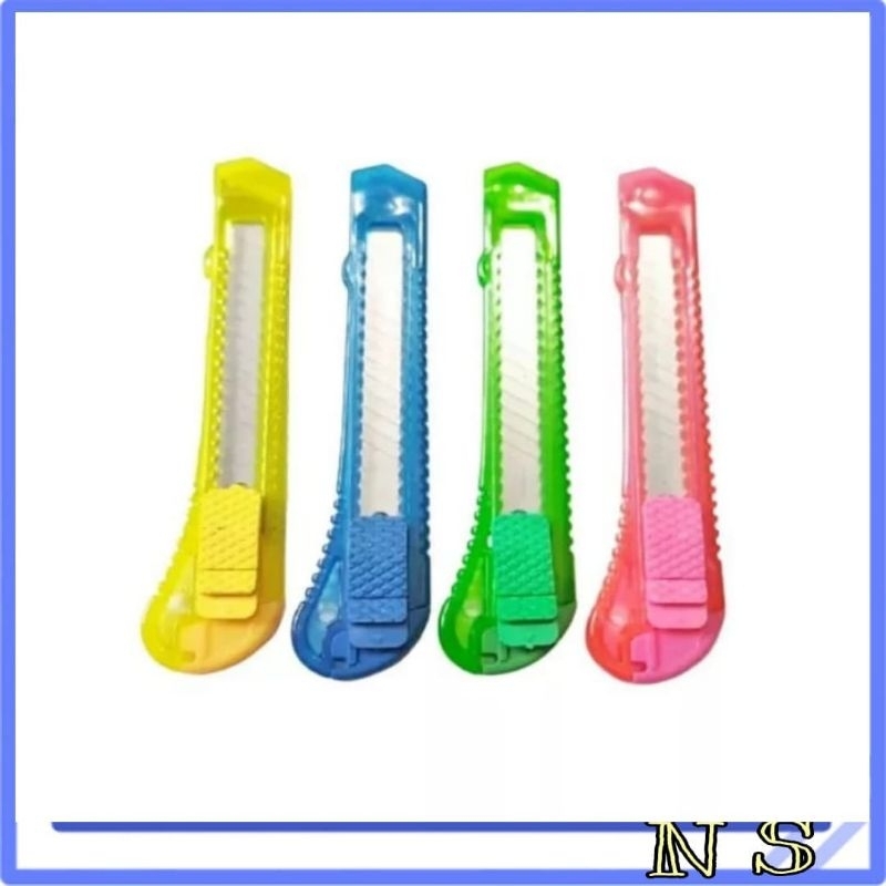 

PISAU CUTTER UKURAN BESAR 18MM / TRANSPARAN WARNA WARNI CUTTER TAJAM