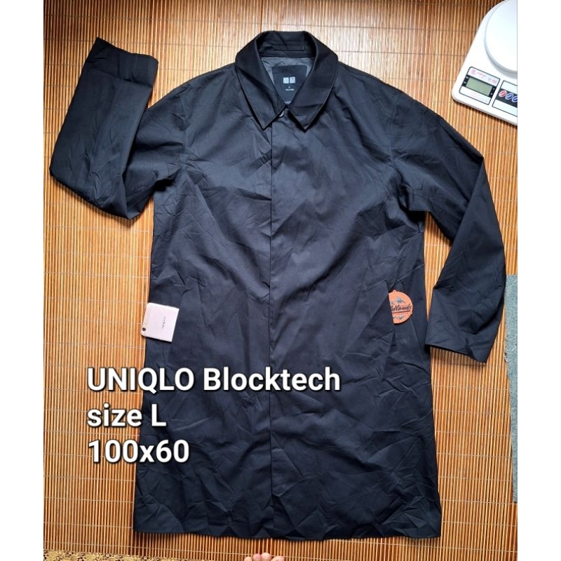 UNIQLO Blocktech Waterproof Jaket Mantel Jas Hujan Raincoat Hitam