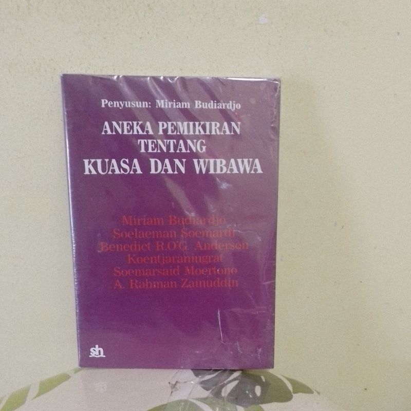 Buku Aneka Pemikiran Tentang Kuasa Dan Wibawa