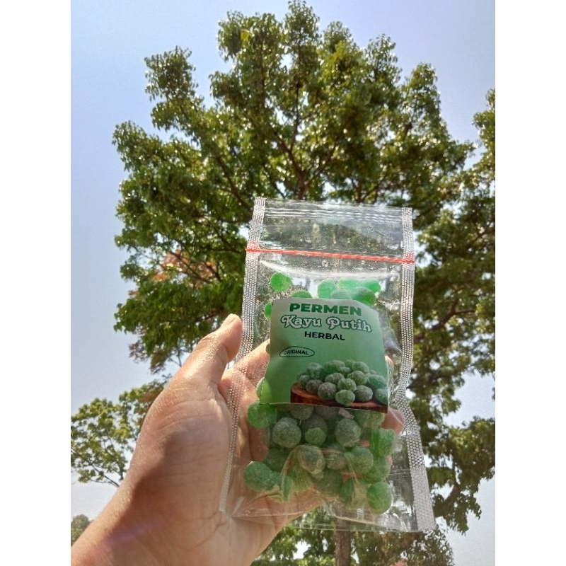 

PERMEN KAYU PUTIH 100 GRAM