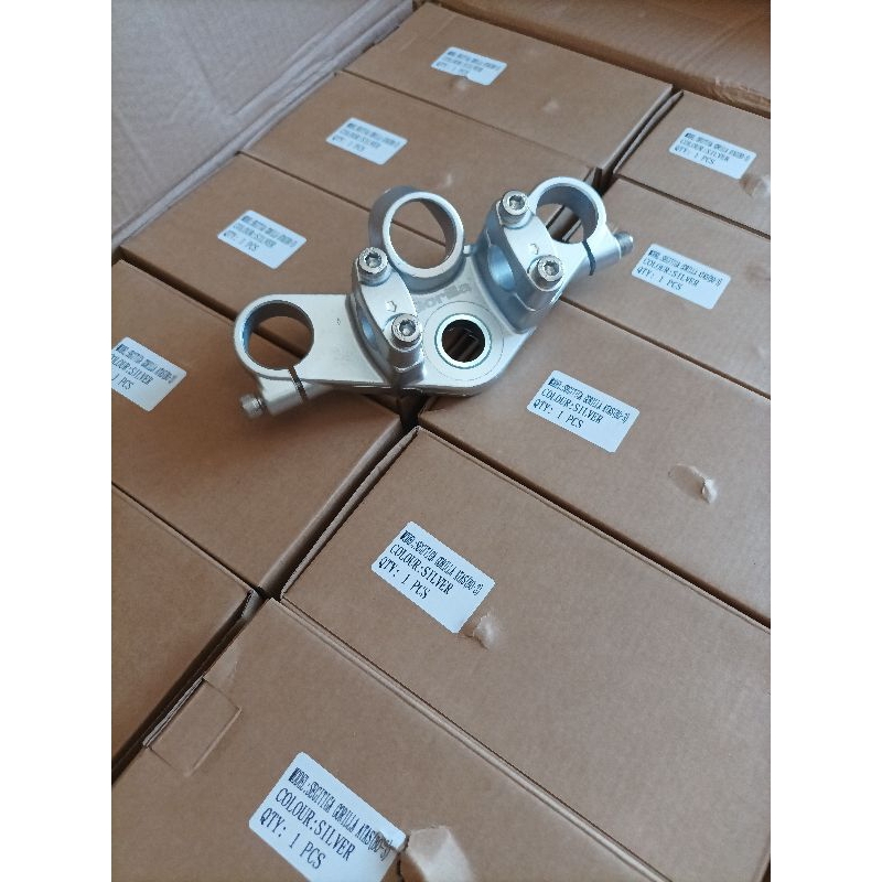 segitiga atas ninja R pnp bawah RR segitiga atas ninja R