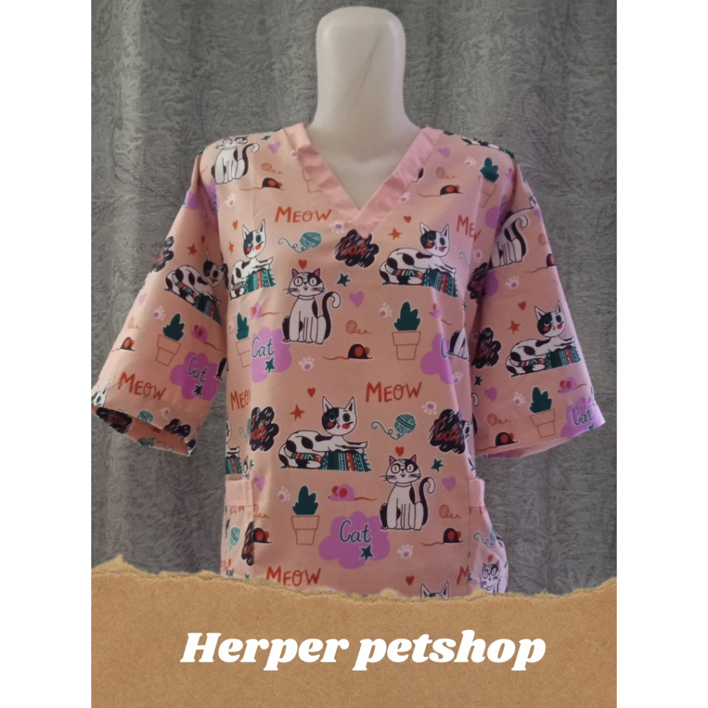 Vet scrub top V-neck - Baju Praktek dokter hewan Motif Kucing