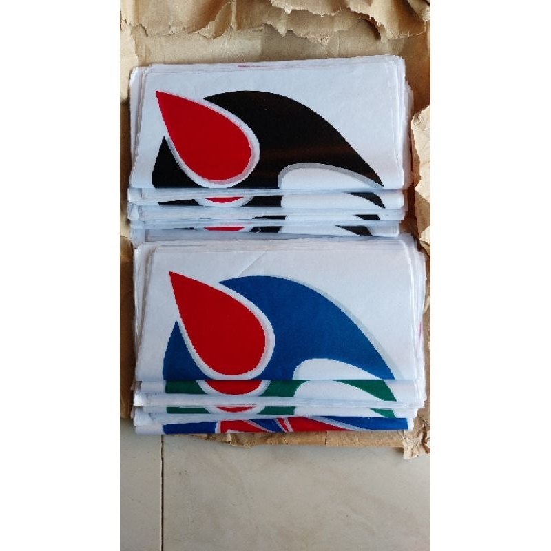 Kertas Layangan Super Minyak 2 Warna