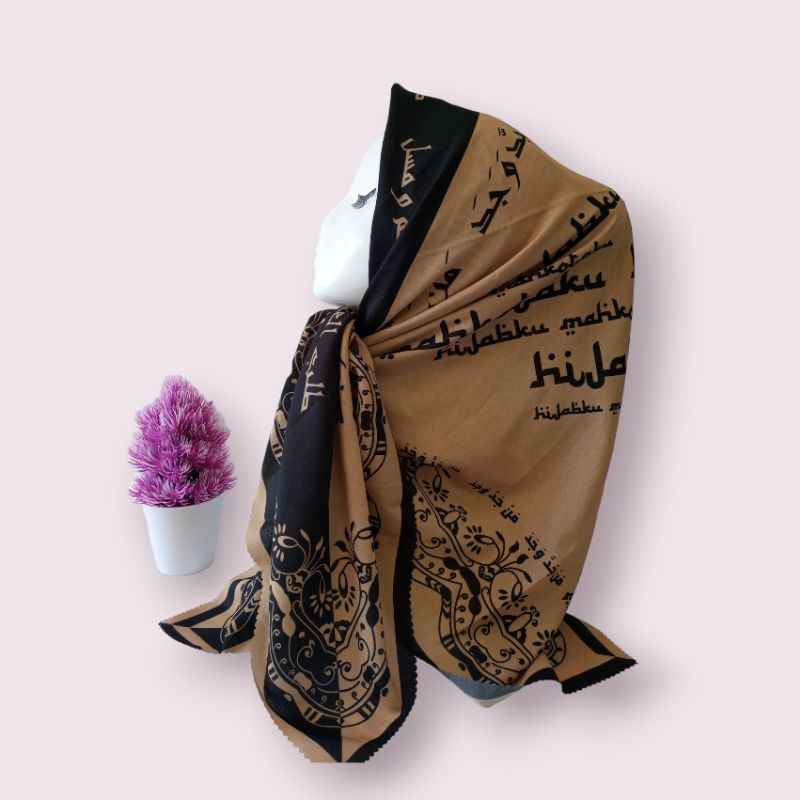 Kerudung Segiempat Motif Tulisan Santri Ngaji Motif Cantik Tulisan Arab Jilbab Pegon Motif Koran Tul