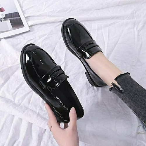 Sepatu kerja pantofel slip on wanita hitam polos 973