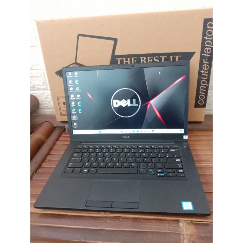 laptop core i7  dell 7480 slim  second oryginal gen6 SSD 256  ram besar