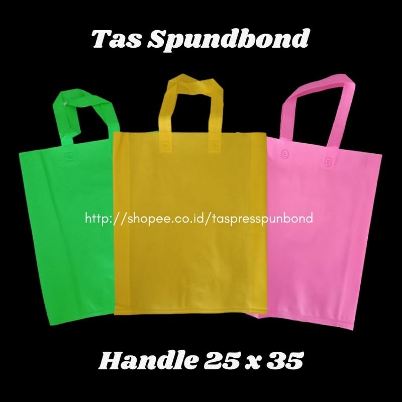 

Tas Spundbond Handle 20 x 26 / 25 x 35 / 30 x 40 Tas Souvernir Termurah 12Pcs