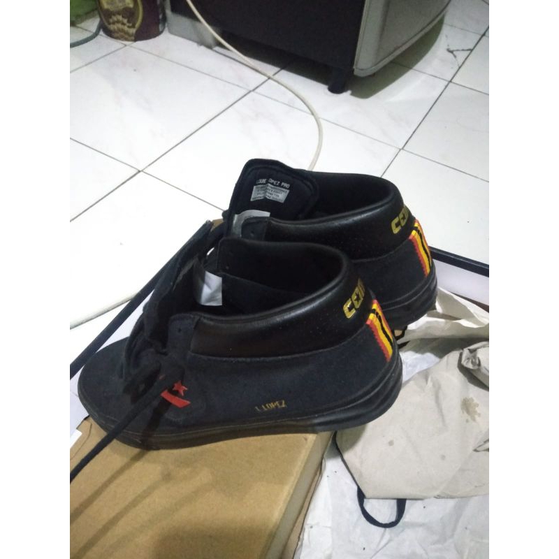 Converse louie lopez pro mid