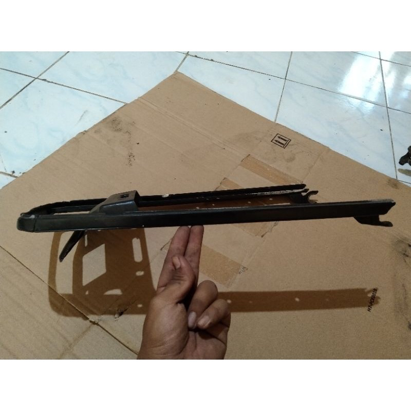 Lis body belakang gl max gl pro original bekas copotan Lis box gl max gl pro ori copotan