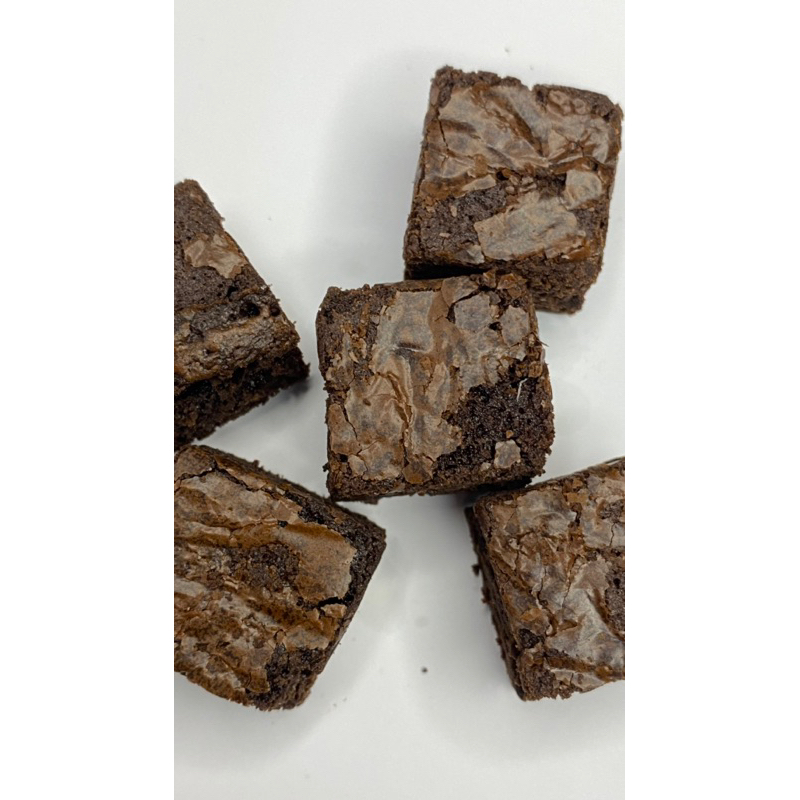 

Brownies Bites / 12 oz / isi 10 / Fudgy Brownies / Snack Ringan