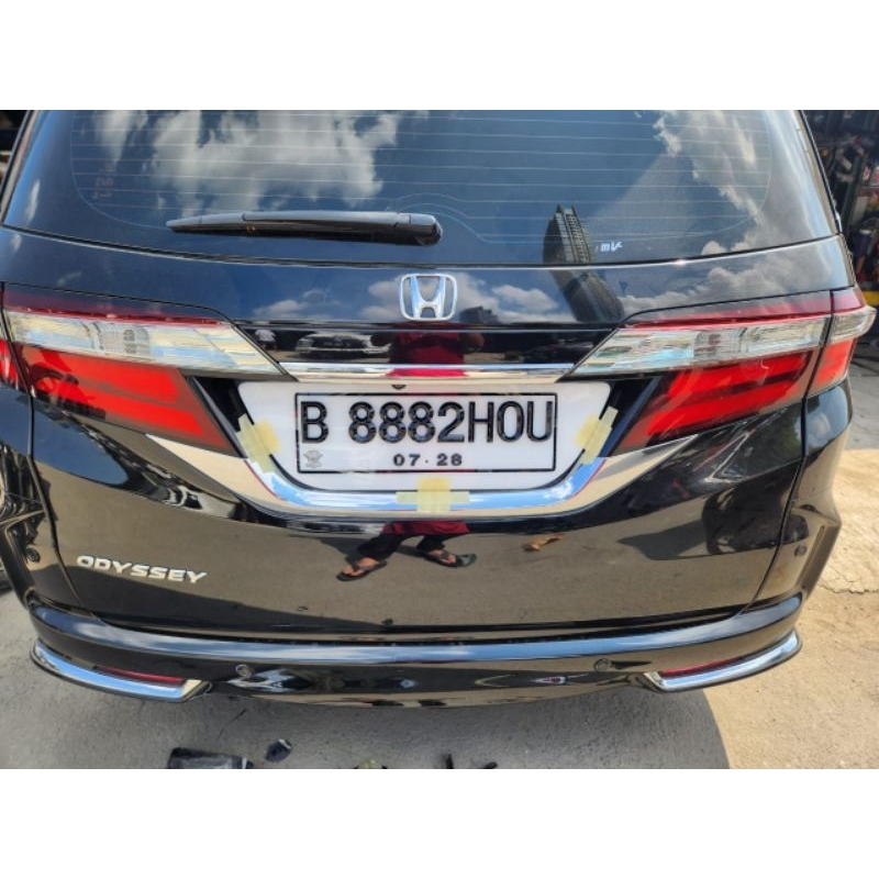 Plat Nomor Timbul