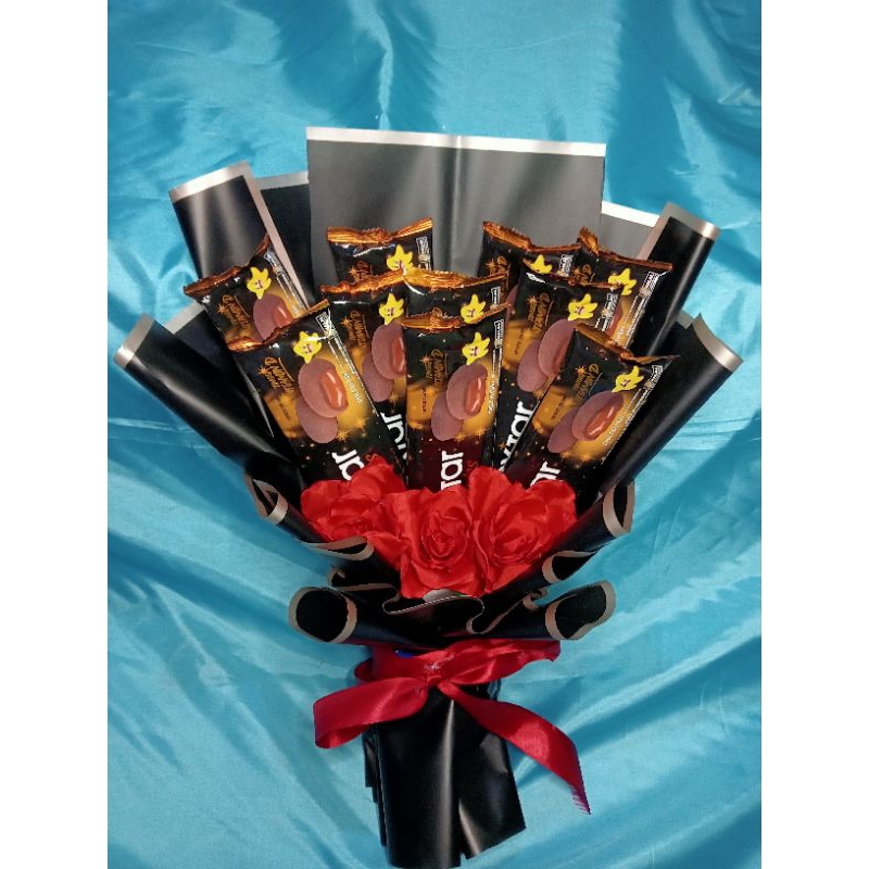 

Buket Snack Nextar 10 pcs + Mawar bisa request warna kertas