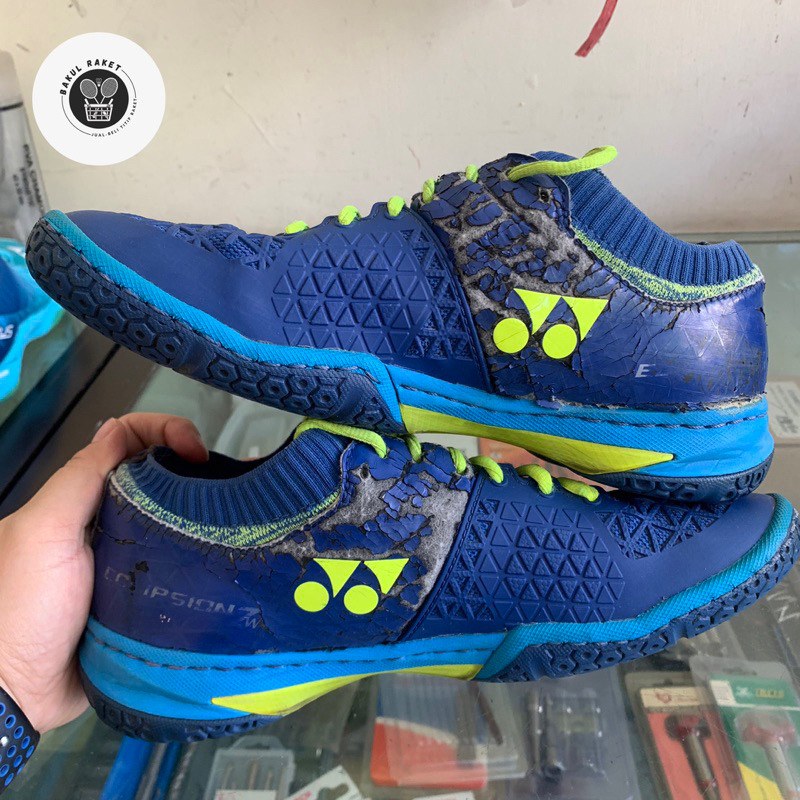 Sepatu Badminton YONEX Eclipsion Biru Bekas Spatu Bulu Tangkis Original Asli