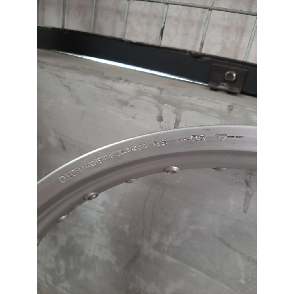 Velg DID Japan Original Copotan Motor Velk Belakang WR 155 Ori