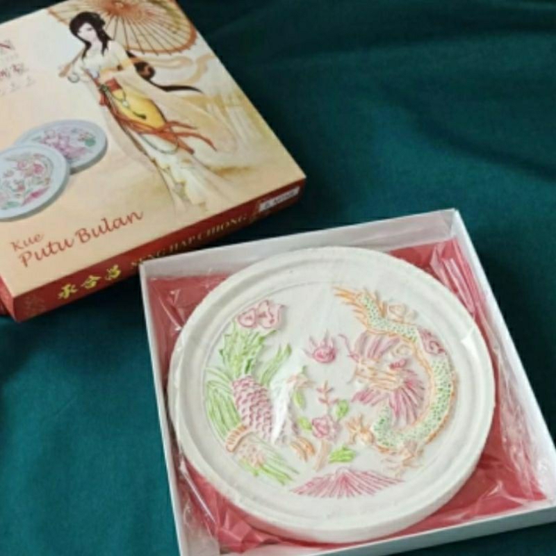 

Kue Putu Bulan Besar Santun