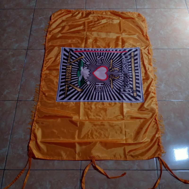 Bendera PSHT Bolak Balik 2Sisi - Bendera PSHT Rumbai - Bendera PSHT