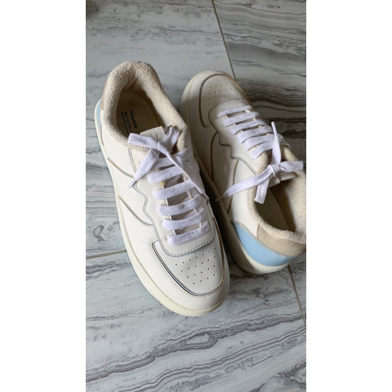 Preloved Sepatu Pull n Bear / Pull & Bear