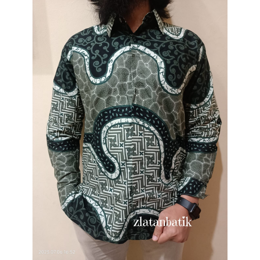 BAJU BATIK GELOMBANG KOTAK HIJAU BOTOL PRIA LENGAN PANJANG KATUN