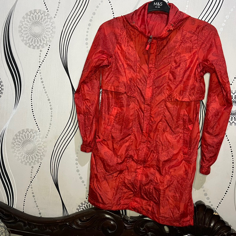 Thrift Jaket Coat Tipis Merk Kolonsport Warna Merah | Preloved | Second Murah JANGAN LUPA BACA DESKRIPSI C