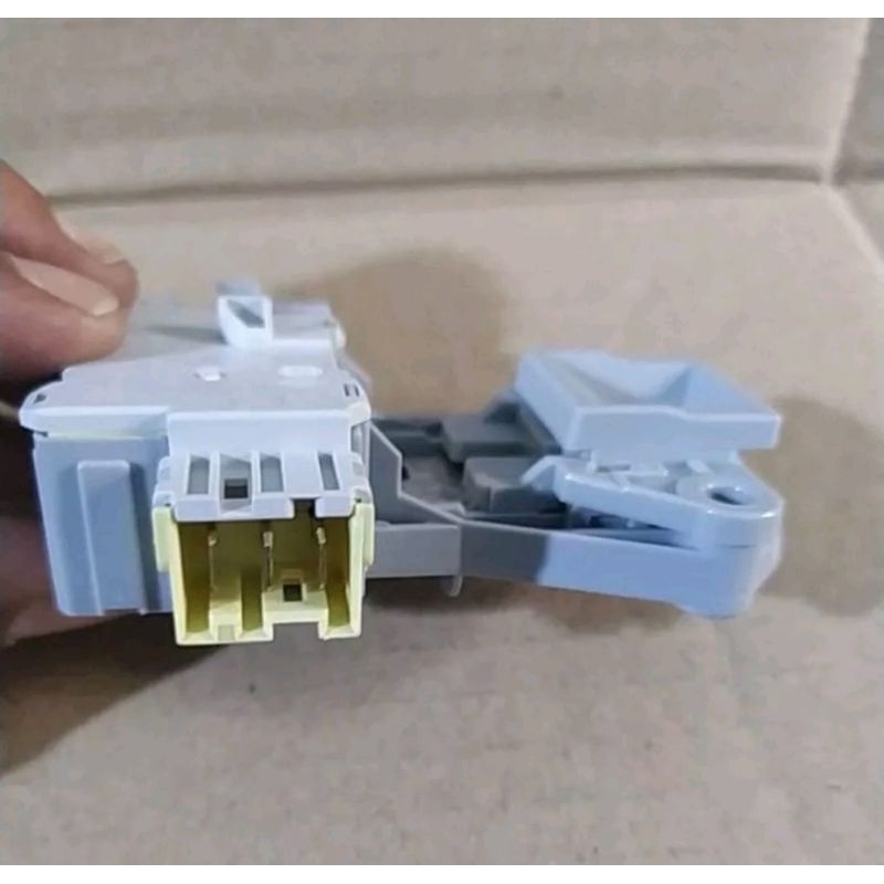 Door lock mesin cuci Electrolux EWF 14113