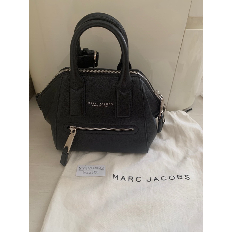 marc jacobs tas hand carry sling bag hitam black ori