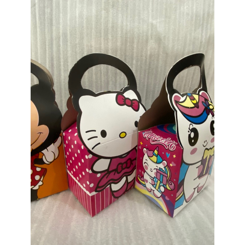 

(10 pcs) Box Ulang Tahun/Tas Ulang tahun motif kartun anak
