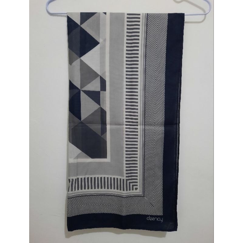 [PRELOVED] Hijab Square/Jilbab/Kerudung Segi Empat Deenay