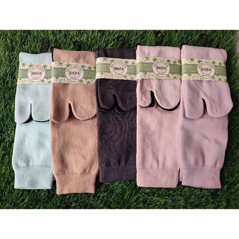 Kaos Kaki Jari Jempol Wanita Dewasa Motif Polos Tapak Hitam