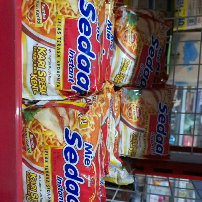 

6 PCS MIE KUAH RASA KARI
