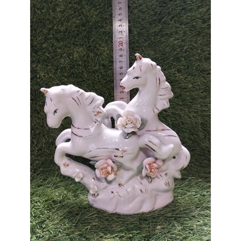 Hiasan keramik patung kuda sepasang