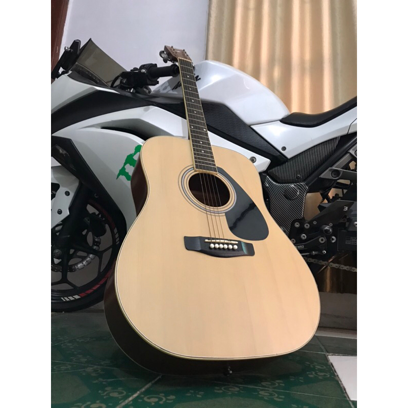 gitar akustik Yamaha F310 Cuatom