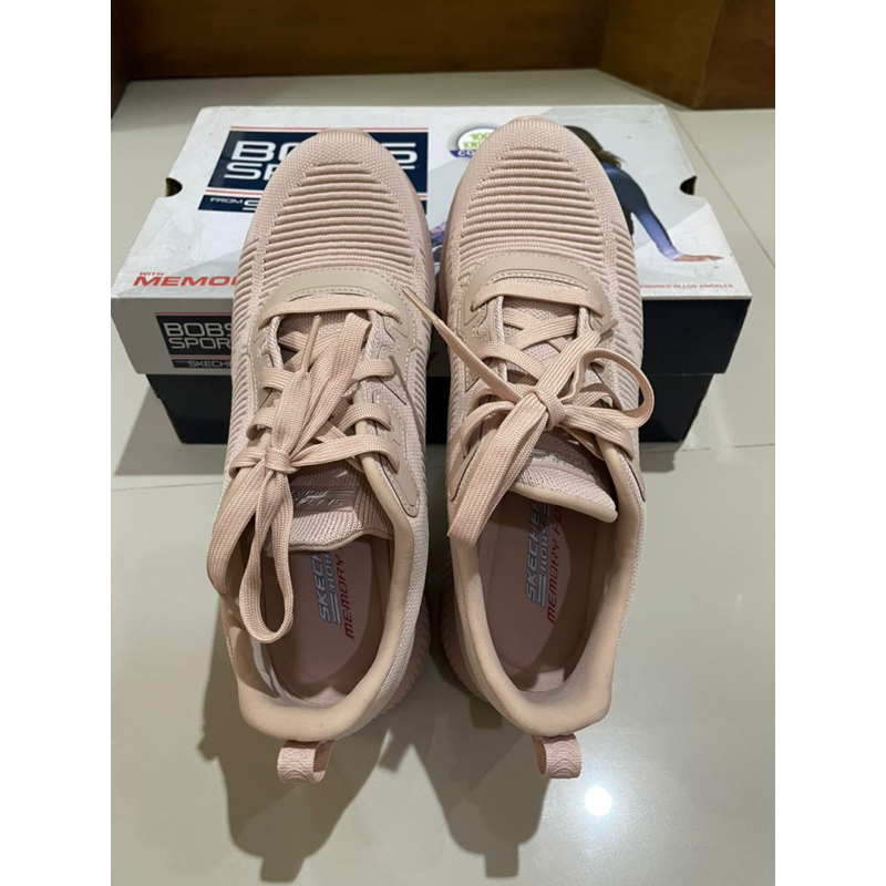 PRELOVE : SEPATU SNEAKER KETS WANITA SKECHER size 39 ORI STORE