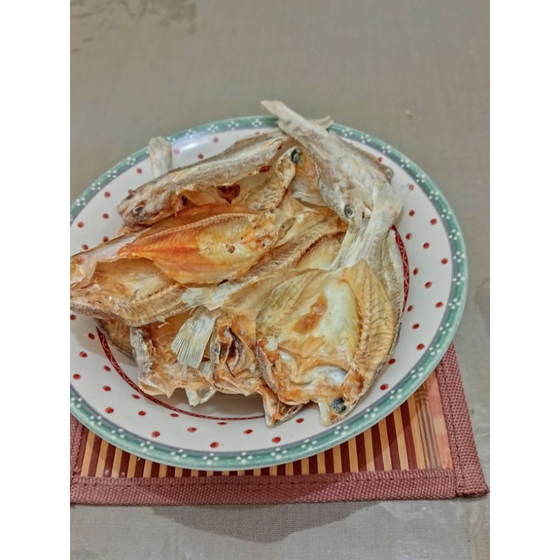 

ikan asin gulama asli tuban 60gr