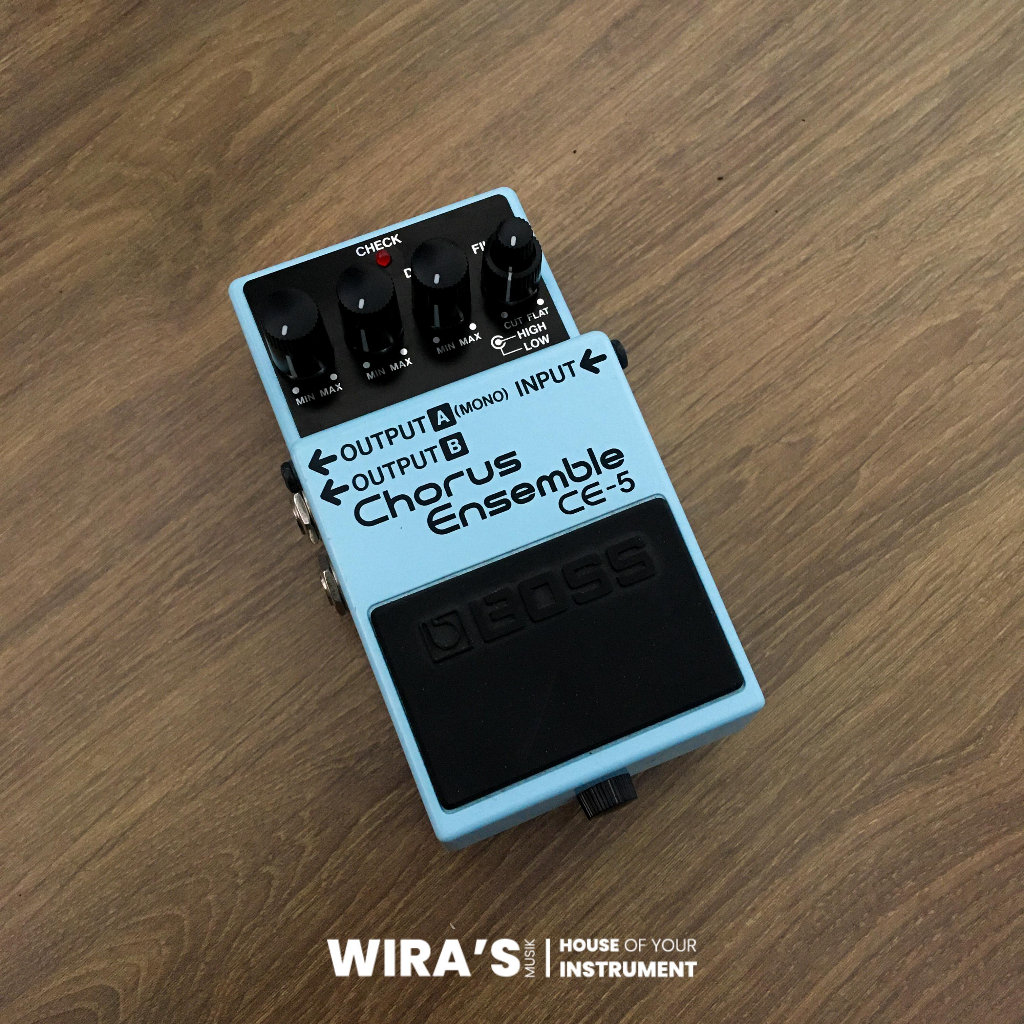 Boss CE5 Chorus Ensemble Pedal