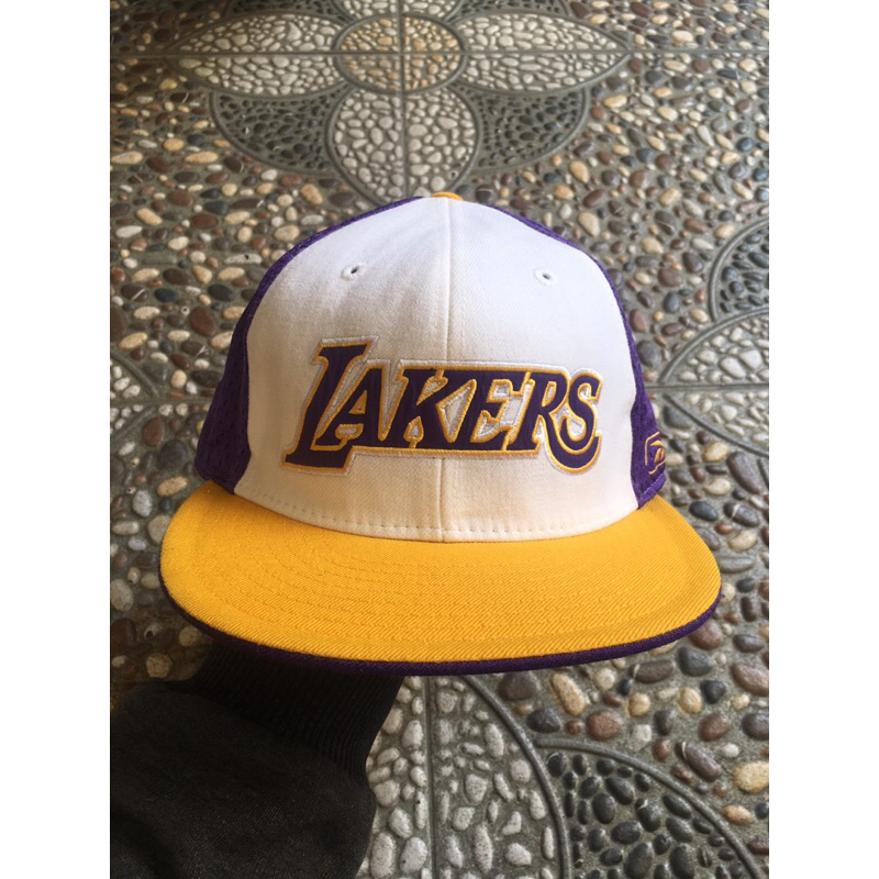 Topi Lakers 3 Warna Vintage