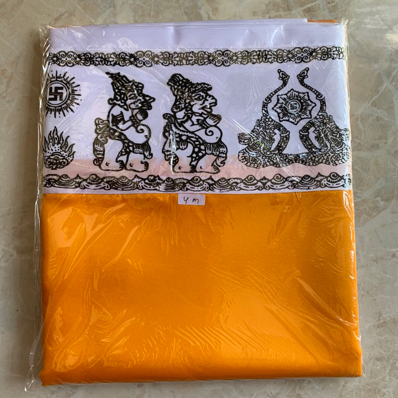 wastra pelinggih putih kuning