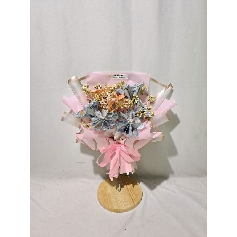 

Buket Uang/ Bouquet Money Flower/ Buket Uang Bunga/ Hantaran Nikah/ Bouquet/ Buket