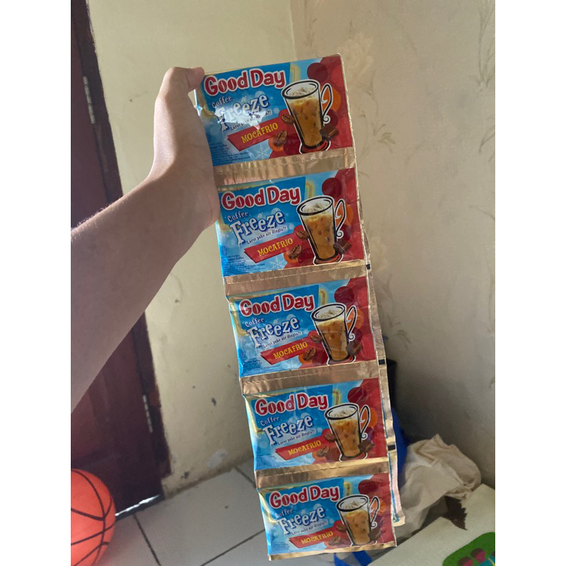 

good day freeze isi 10 sachet