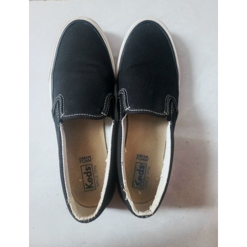 Sepatu Keds Slip on preloved