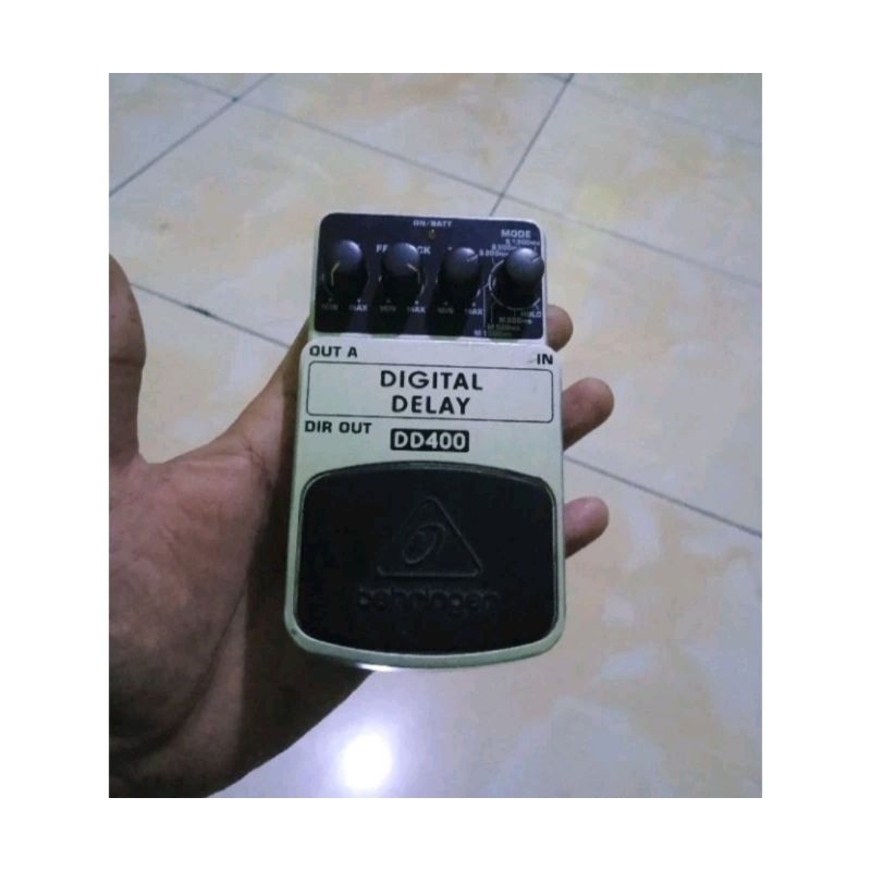 efek Behringer gitar DD400