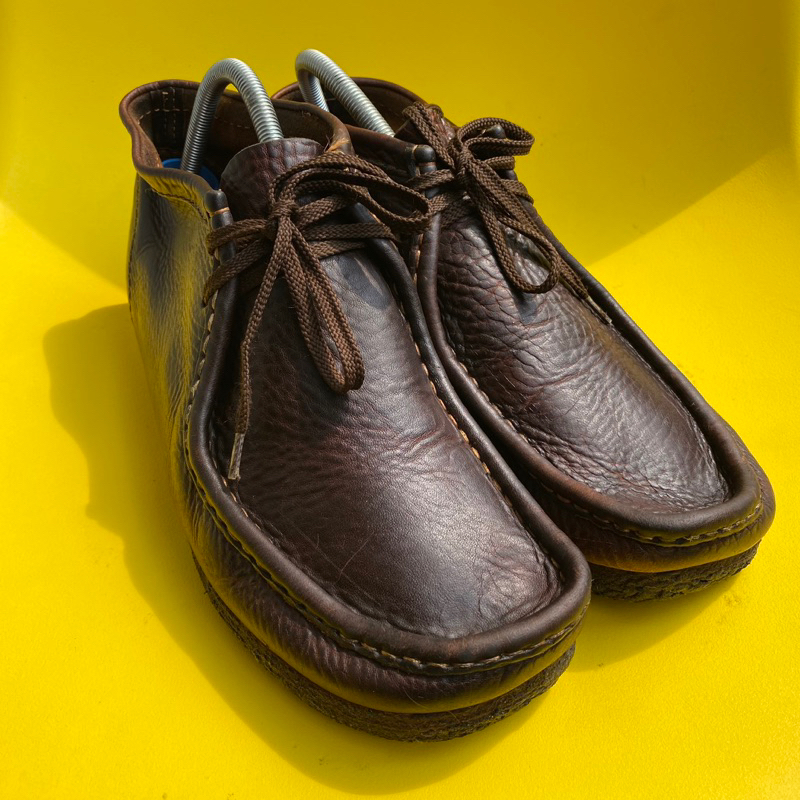 clarks wallabee boots leather