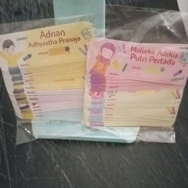 

Label nama Adnan dan Malieka
