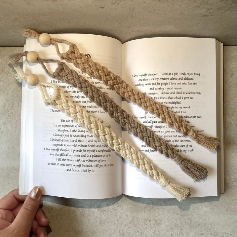 

Pembatas Buku Macrame / Pembatas Buku Aesthetic