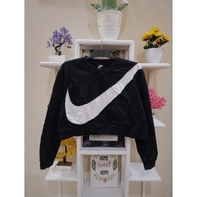 crewneck nike crop big swosh
