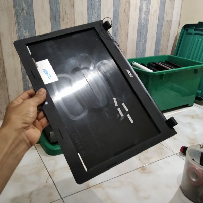 Casing LCD Acer Z1401 Z1402